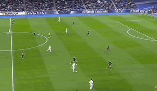 必发体育-【西甲】本泽马双响，莫德里奇破门，皇马4比0副班长